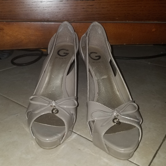 Guess Shoes - Gray Patent Guess Heels